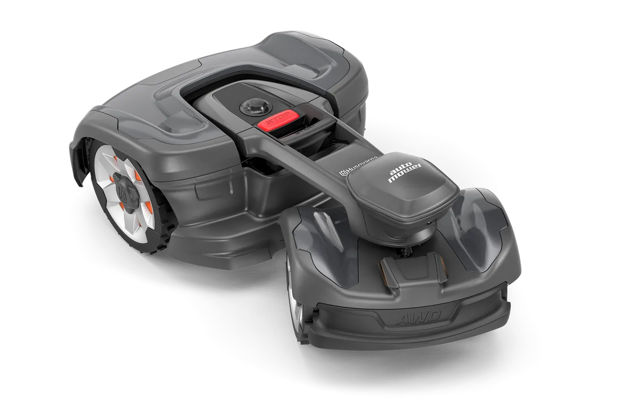 Husqvarna Automower® 435X AWD NERA cu tehnologie fără cablu de perimetru