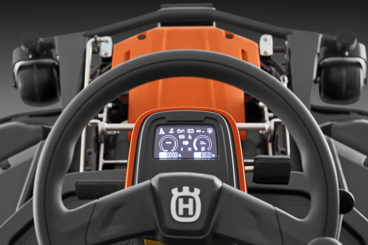 Husqvarna R 420TsX AWD (prețul nu include masă de tăiere)