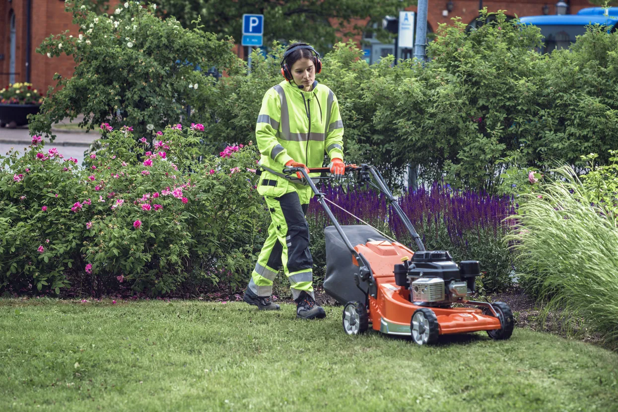 Husqvarna LC 551VBP